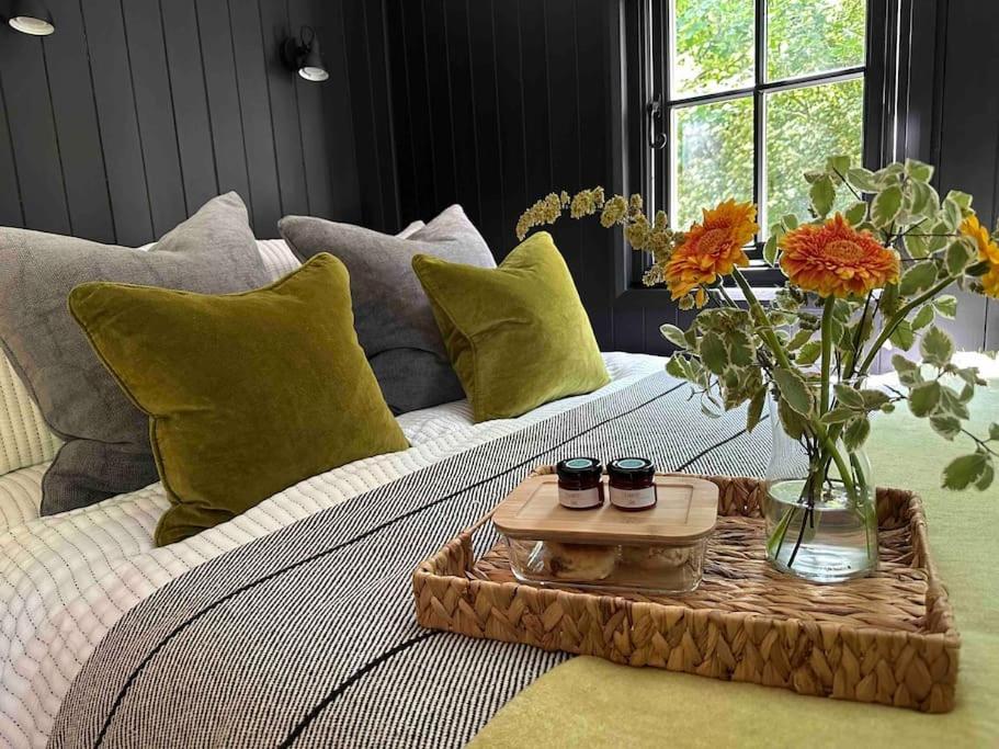 Cornwall Woodland Shepherd'S Hut - Dennis Hut Bodmin Extérieur photo